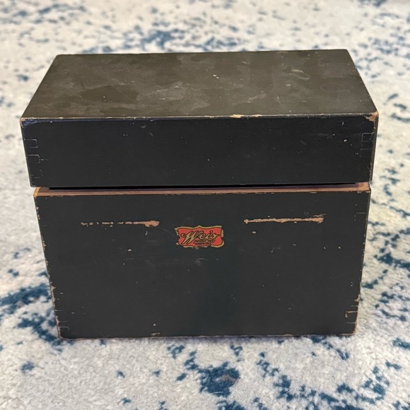 Vintage 1940s WEIS Wood Dovetailed RECIPE / INDEX CARD Box - 5.75" x 4.25" - Picture 1 of 7